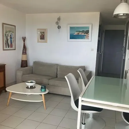 Agence Jf Immo - Climatise Pour 4 Personnes Piscine Collective Vue Vias