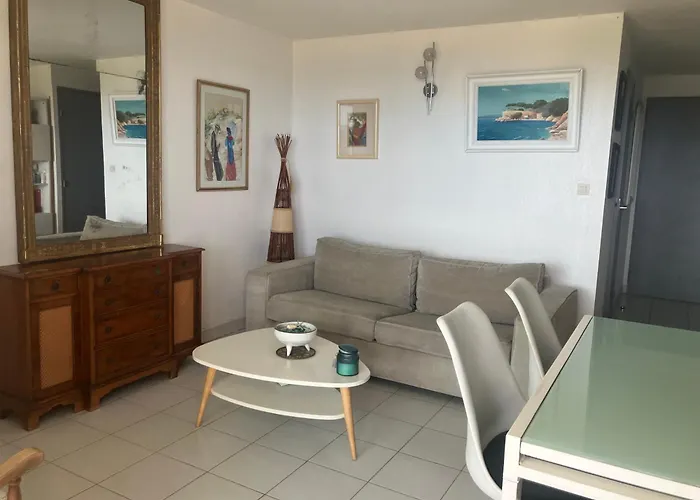 Apartman V0823 - - Climatise Pour 4 Personnes Piscine Collective Vias